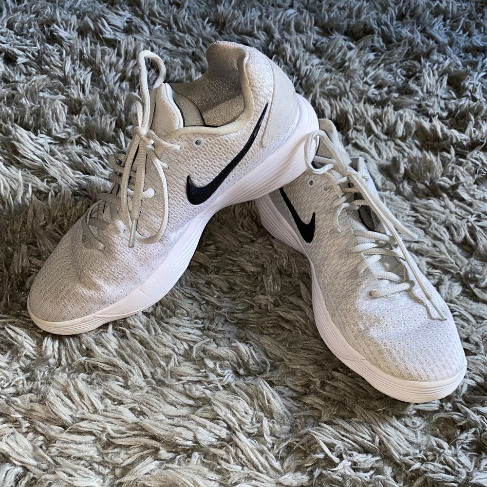 Men's Basketball Shoes